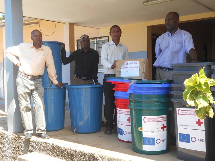 image Santé publique / Le Croissant rouge et la Croix rouge renforcent l’hygiène hospitalière